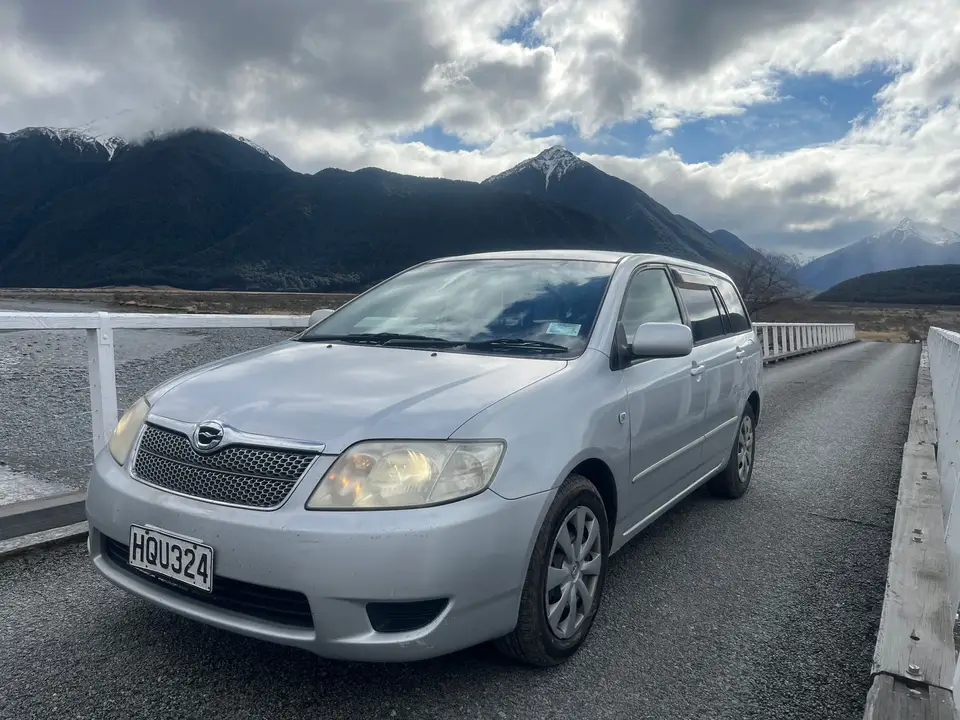 On a one-lane bridge over a braided river